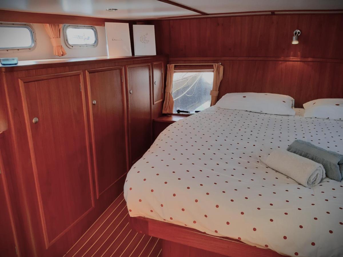 Hotel Motor Yacht Amazone à Amsterdam Extérieur photo
