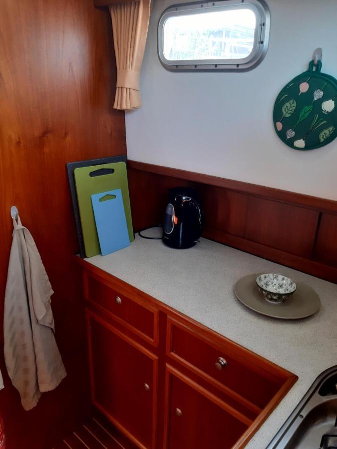 Hotel Motor Yacht Amazone à Amsterdam Extérieur photo